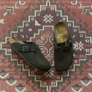 Corduroy Boston Birkenstocks (36)